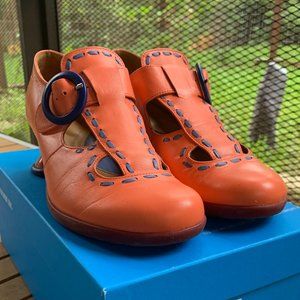 Fluevog Enneagram Enthusiast sz 7.5 Orange